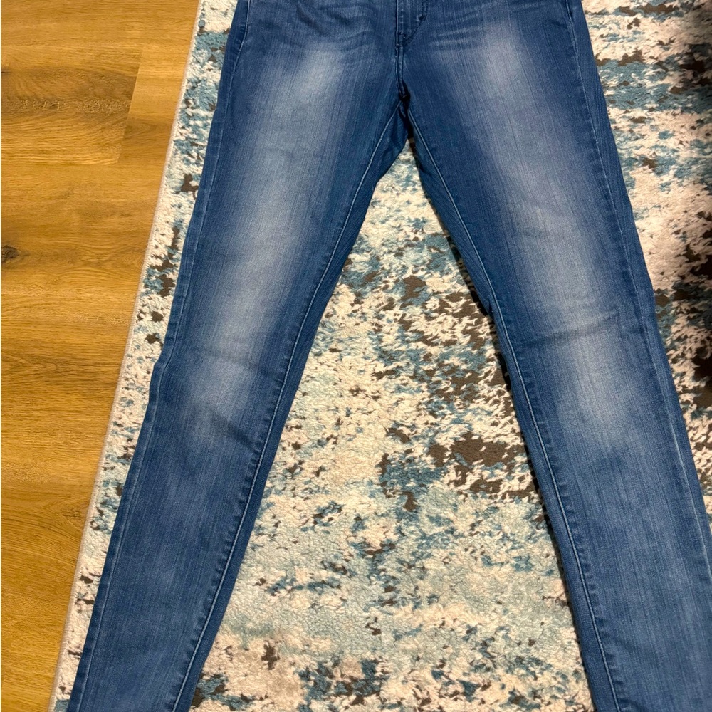Levi’s skinny jeans stretch size 30